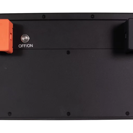 SKANBATT Premium Lithium - 12V 700Ah 250A BMS - 380x360x220mm - Bluetooth - Heat - 8 Års garanti - "Under sätet" modell