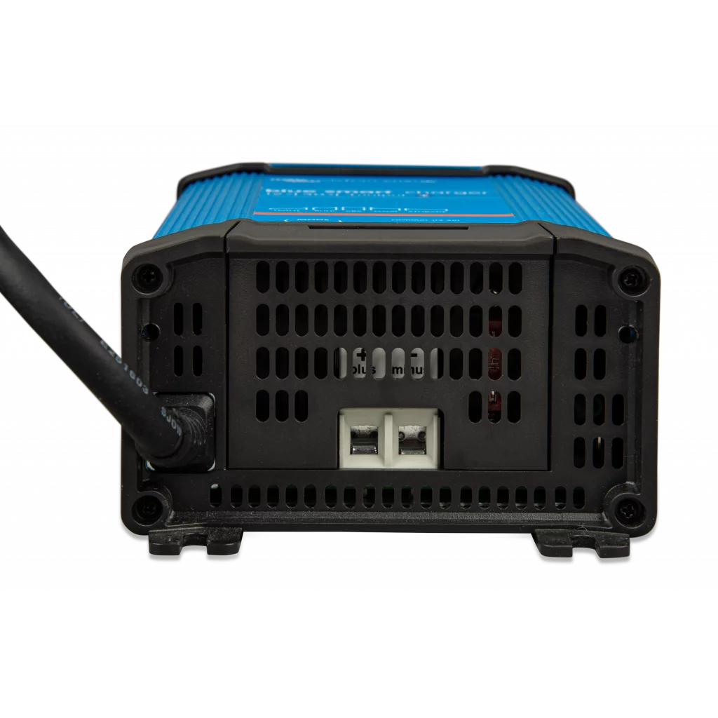 VICTRON Blue Smart IP22 Batteriladdare12V 15A 1-kanal