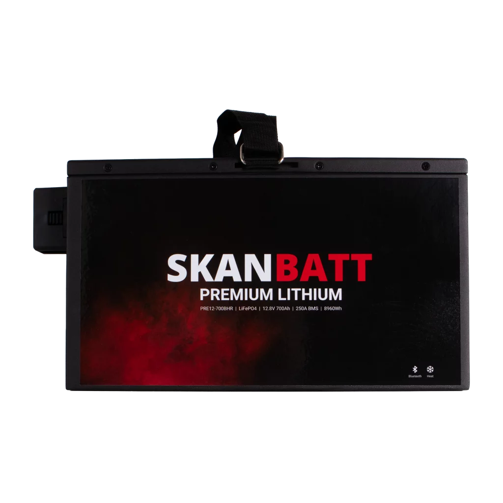 SKANBATT Premium Lithium - 12V 700Ah 250A BMS - 380x360x220mm - Bluetooth - Heat - 8 Års garanti - "Under sätet" modell